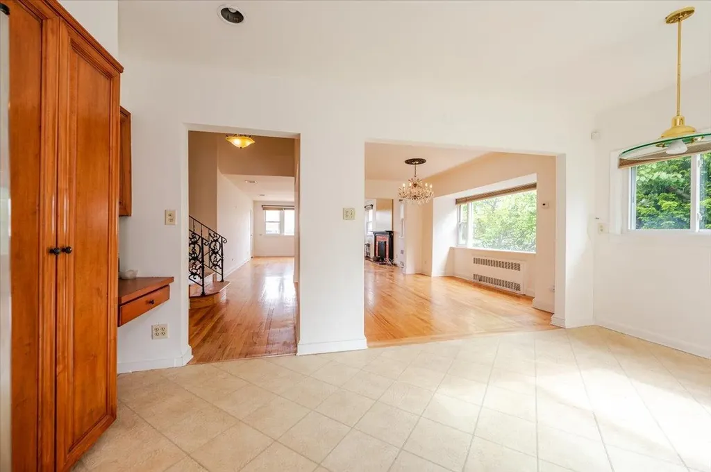217 National Boulevard Long Beach NY 11561