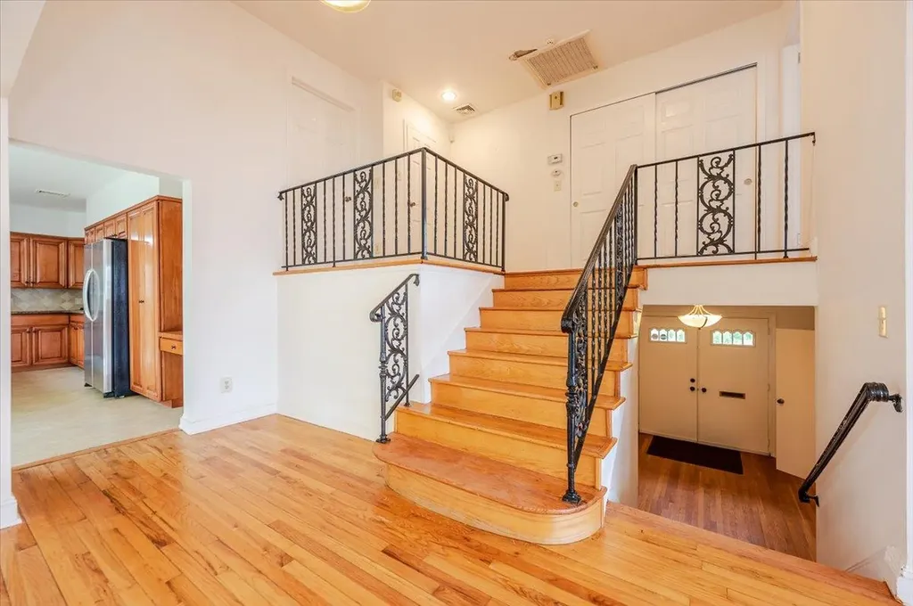 217 National Boulevard Long Beach NY 11561