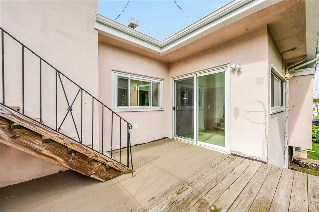 217 National Boulevard Long Beach NY 11561