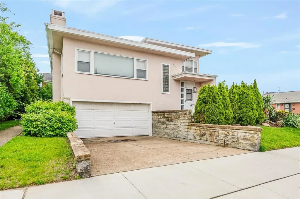 217 National Boulevard Long Beach NY 11561