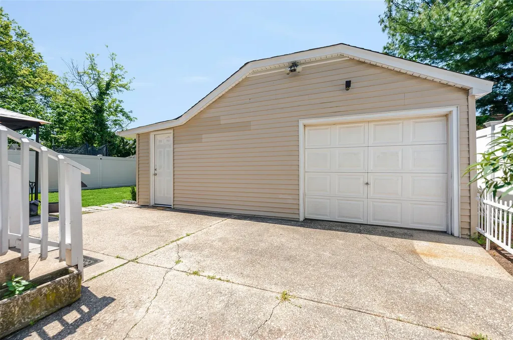 3300 3rd Street Oceanside NY 11572