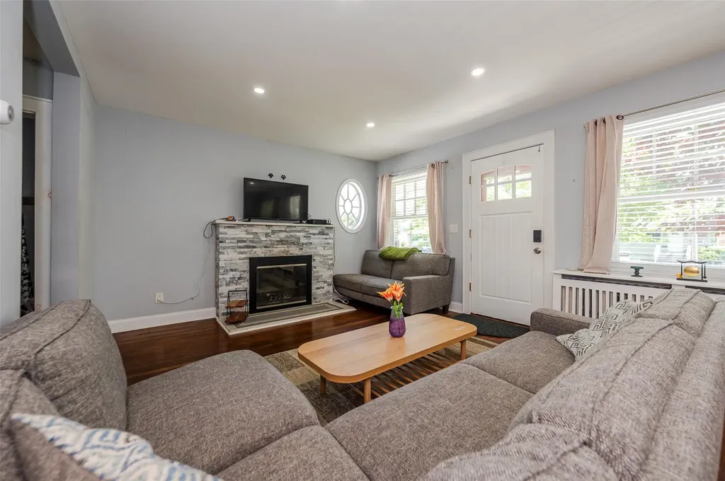 3300 3rd Street Oceanside NY 11572