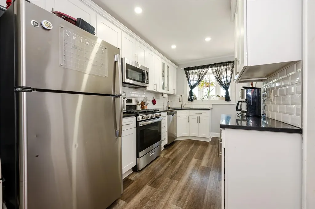 3300 3rd Street Oceanside NY 11572