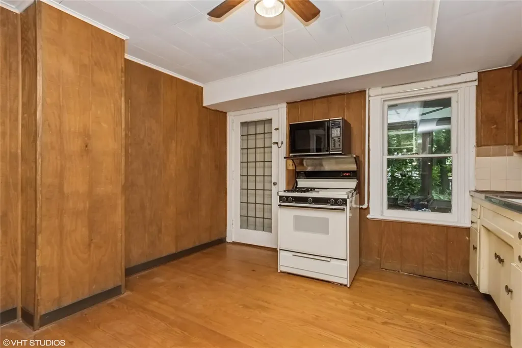 24 John Street Beacon NY 12508
