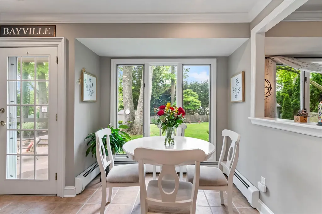 11 Francesca Drive Oyster Bay NY 11771