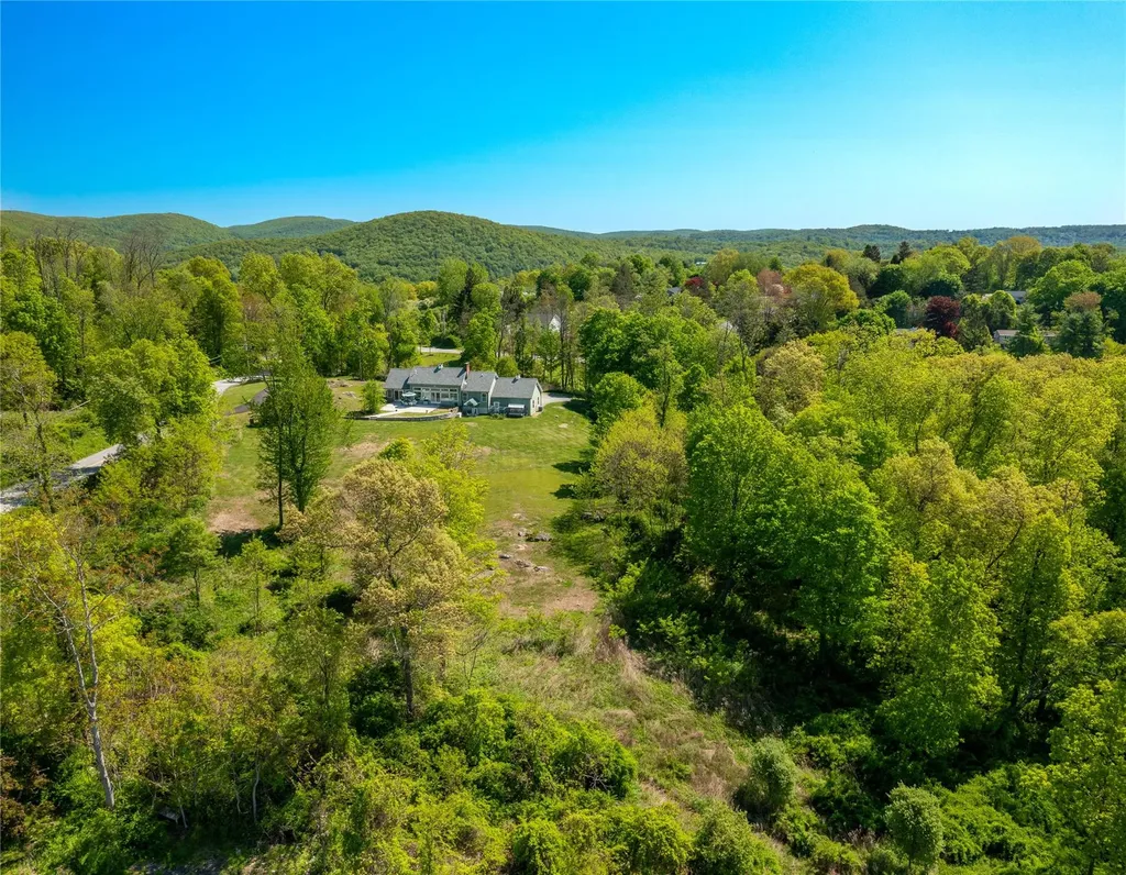 21 Big Elm Road Brewster NY 10509