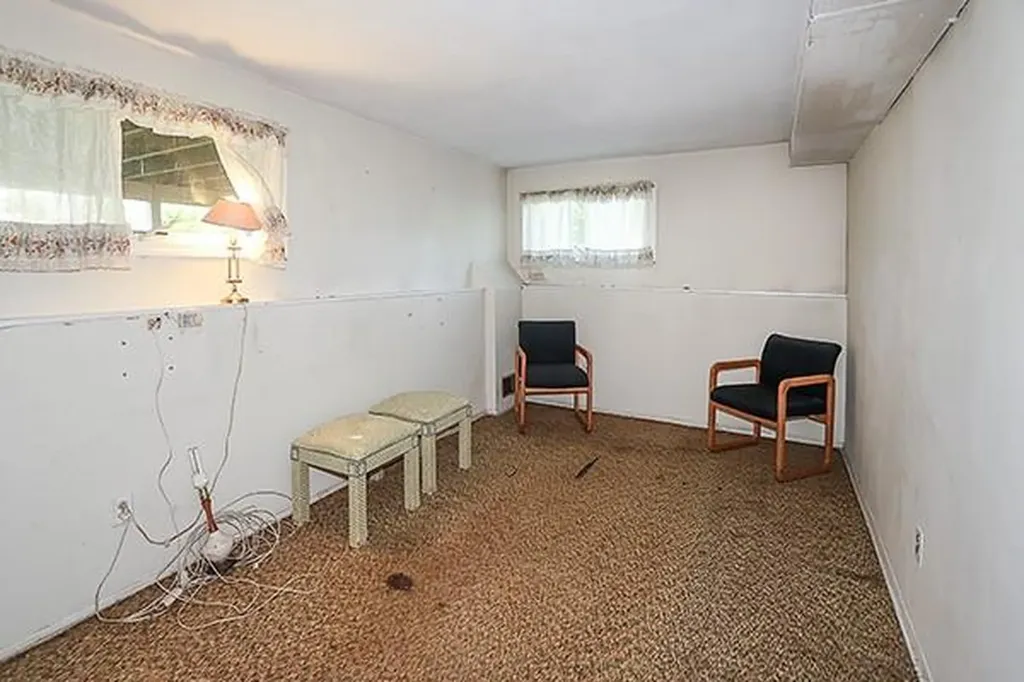 2 Ramondo Lane Smithtown NY 11787