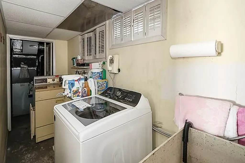 2 Ramondo Lane Smithtown NY 11787