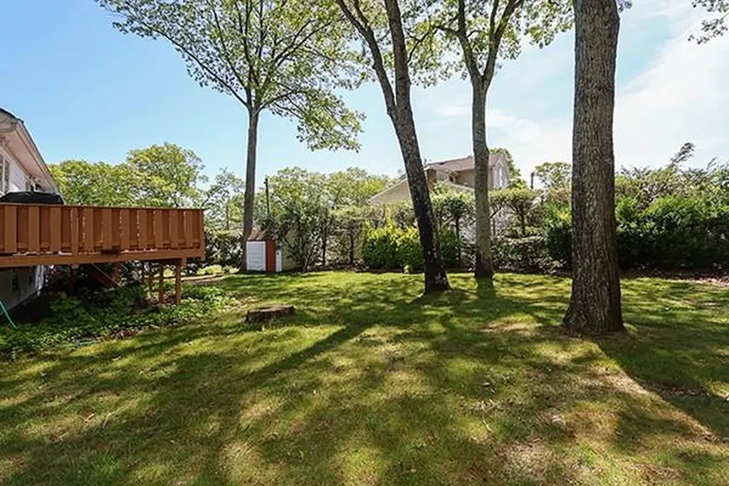 2 Ramondo Lane Smithtown NY 11787