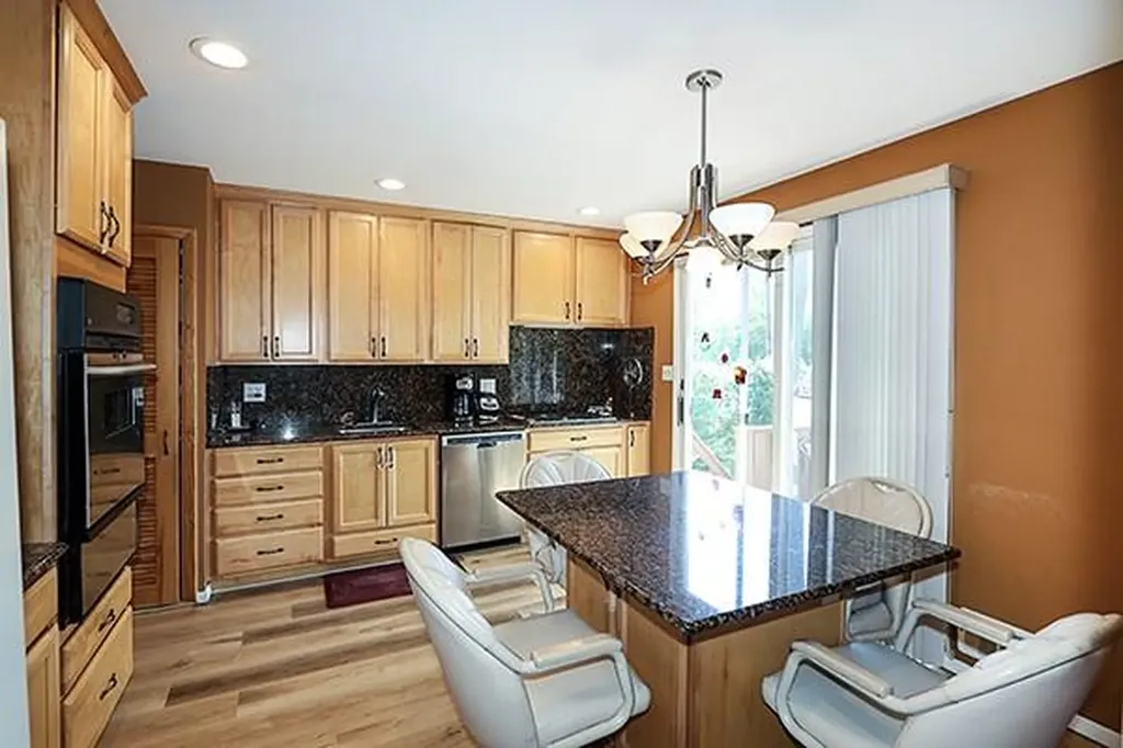 2 Ramondo Lane Smithtown NY 11787