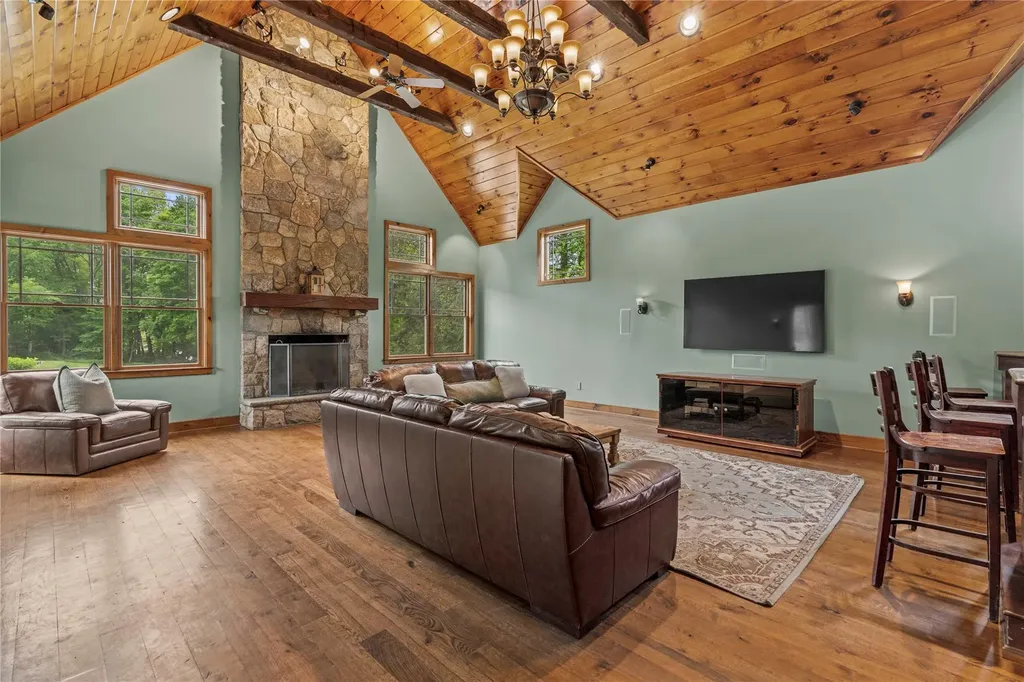 14 Parent Road Katonah NY 10536