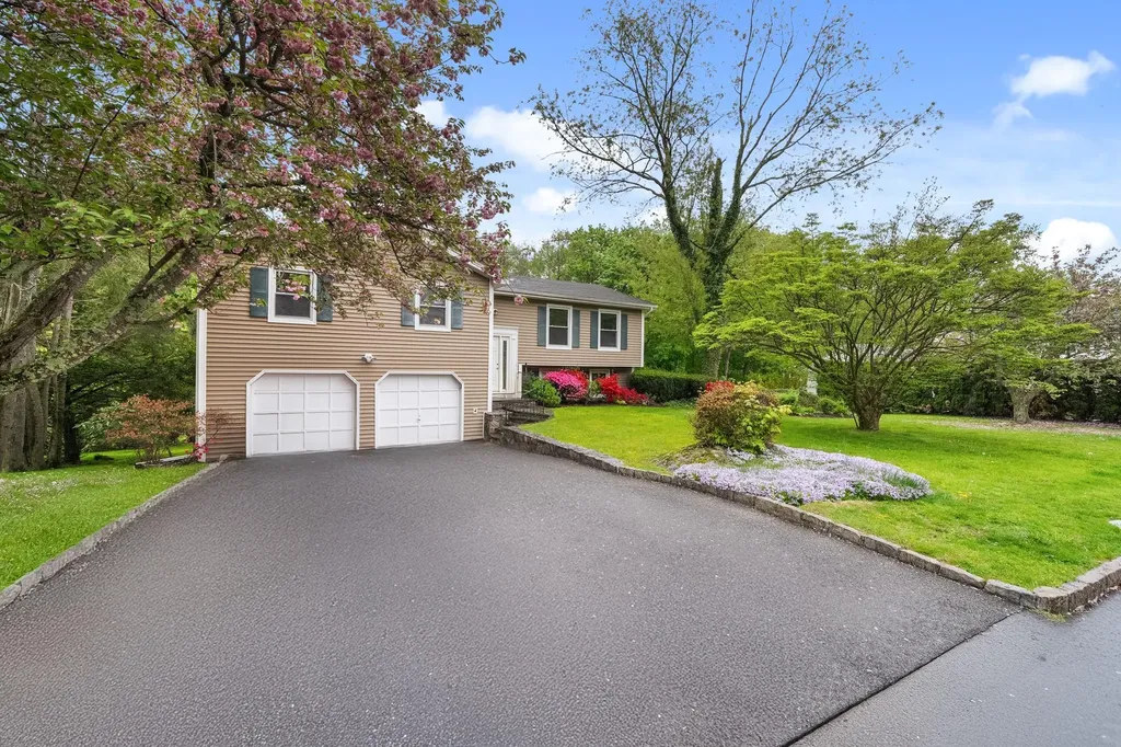 14 Monroe Drive White Plains NY 10605
