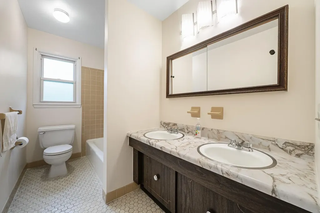 14 Monroe Drive White Plains NY 10605