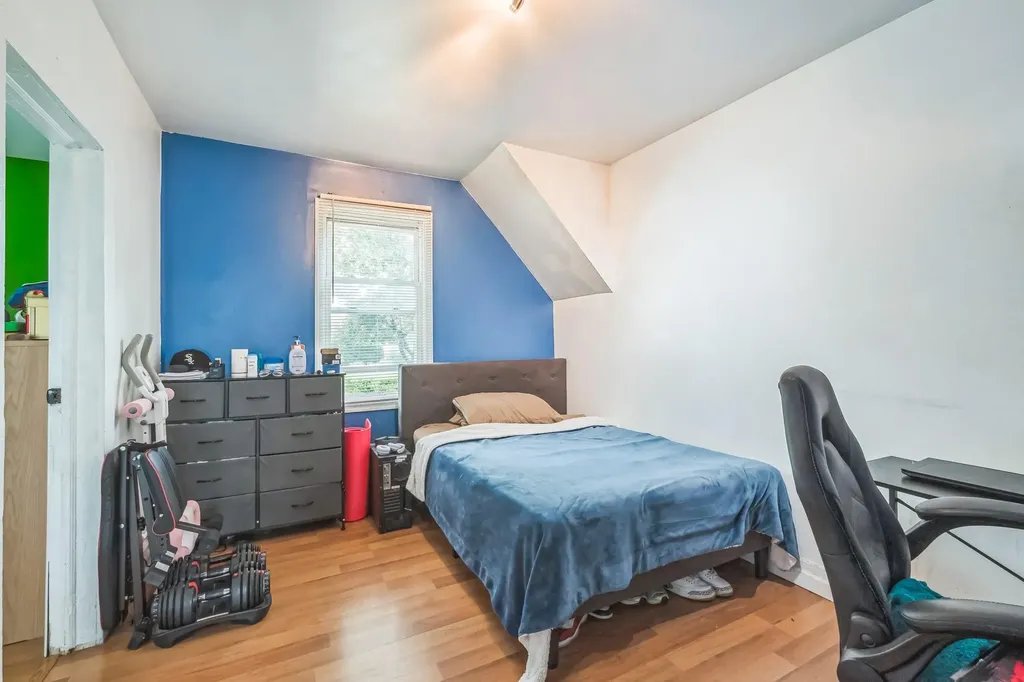 253 N 3rd Avenue Bay Shore NY 11706