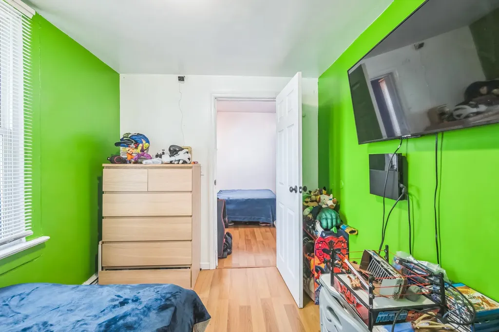 253 N 3rd Avenue Bay Shore NY 11706
