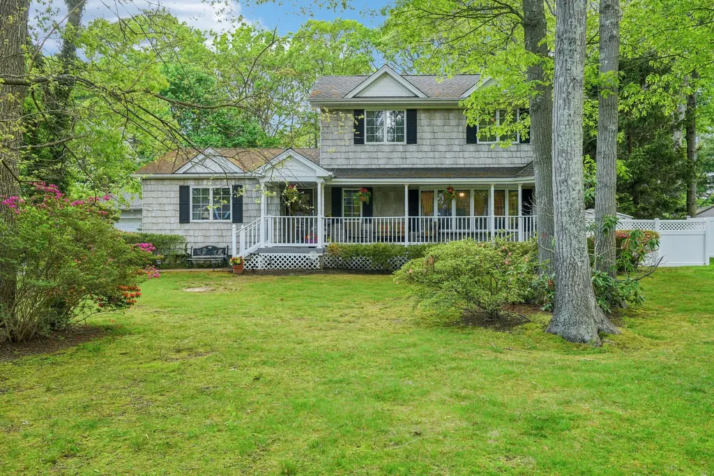 8 Clover Drive Smithtown NY 11787