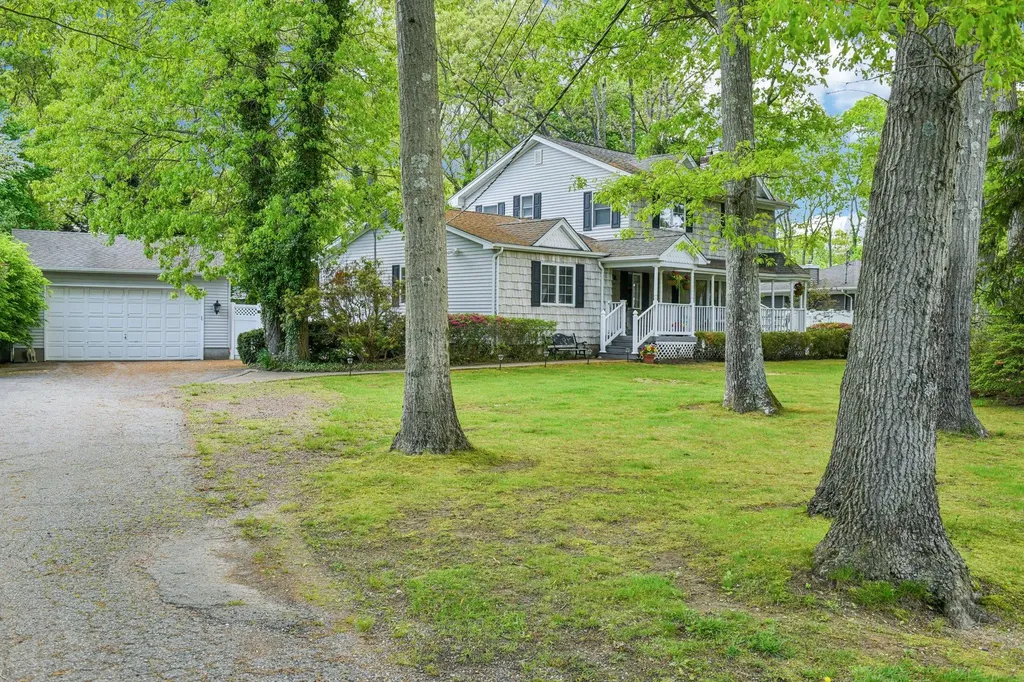 8 Clover Drive Smithtown NY 11787