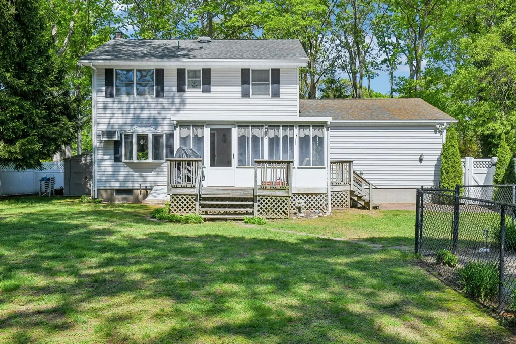 8 Clover Drive Smithtown NY 11787