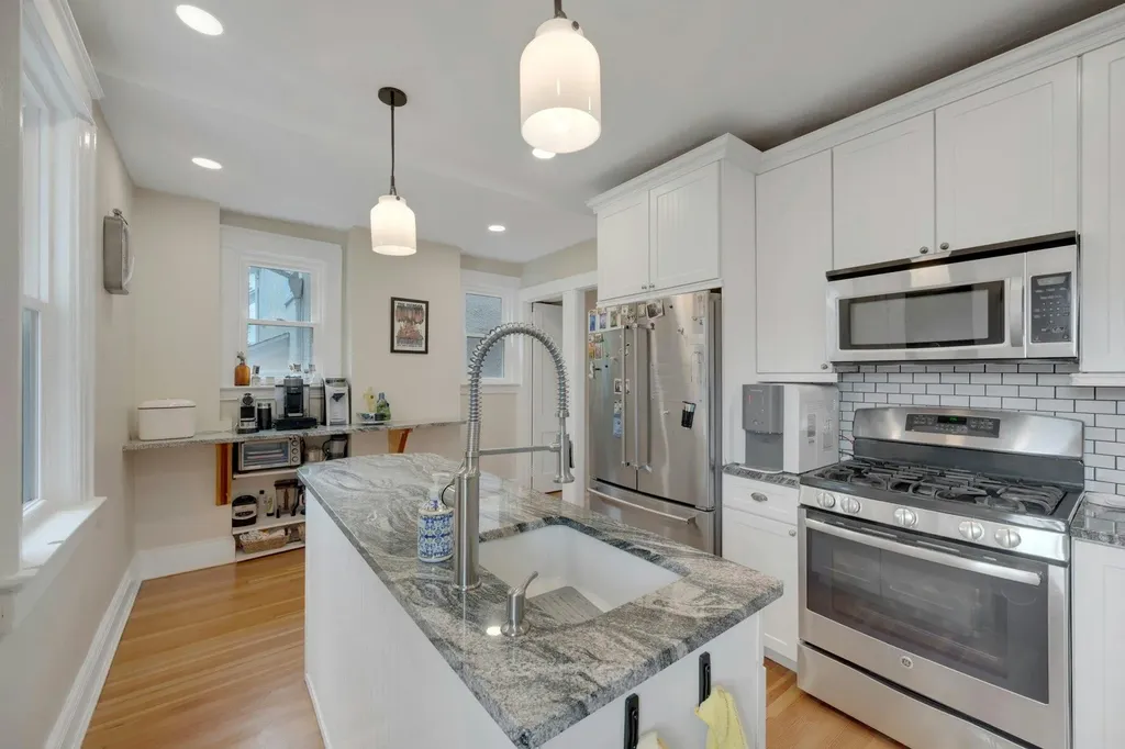 5749 Faraday Avenue Bronx NY 10471