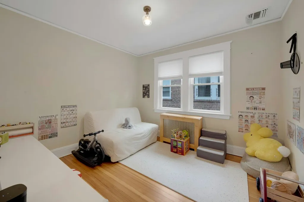 5749 Faraday Avenue Bronx NY 10471