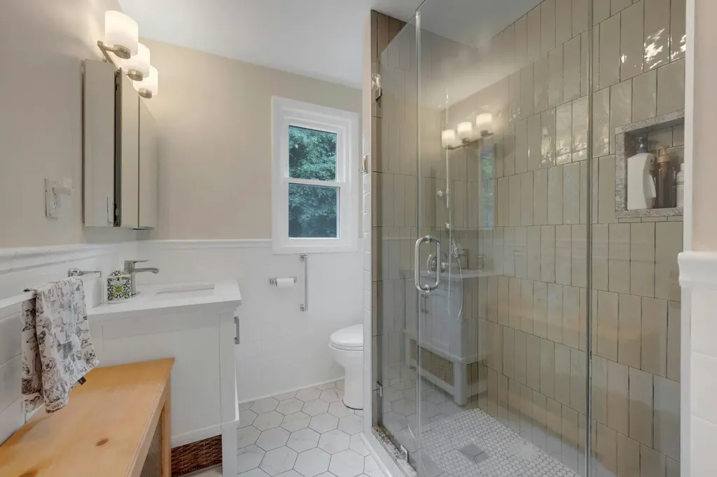 5749 Faraday Avenue Bronx NY 10471