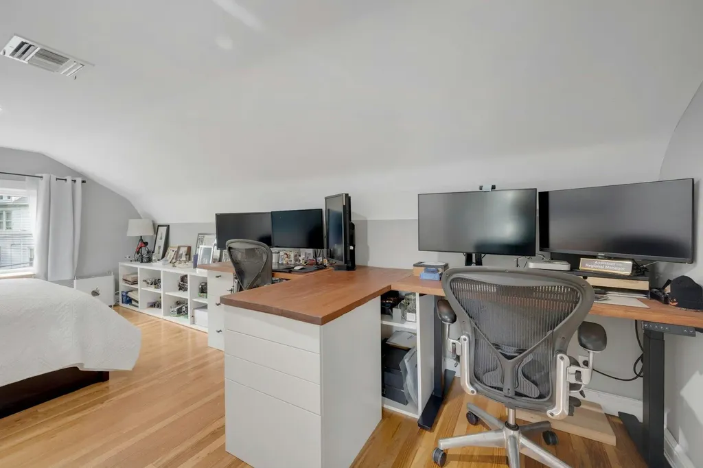 5749 Faraday Avenue Bronx NY 10471