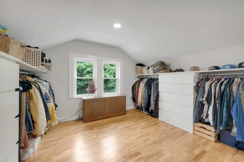 5749 Faraday Avenue Bronx NY 10471