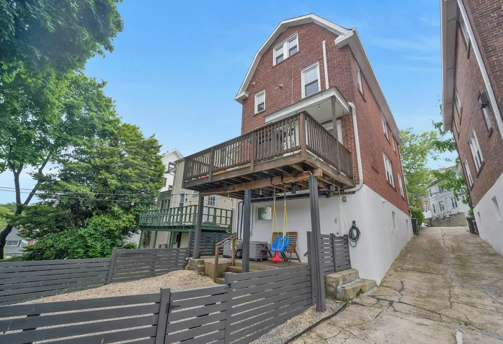 5749 Faraday Avenue Bronx NY 10471