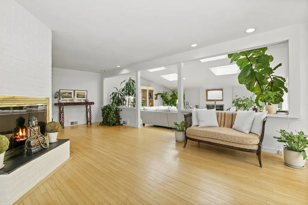 27 West Lane Pound Ridge NY 10576
