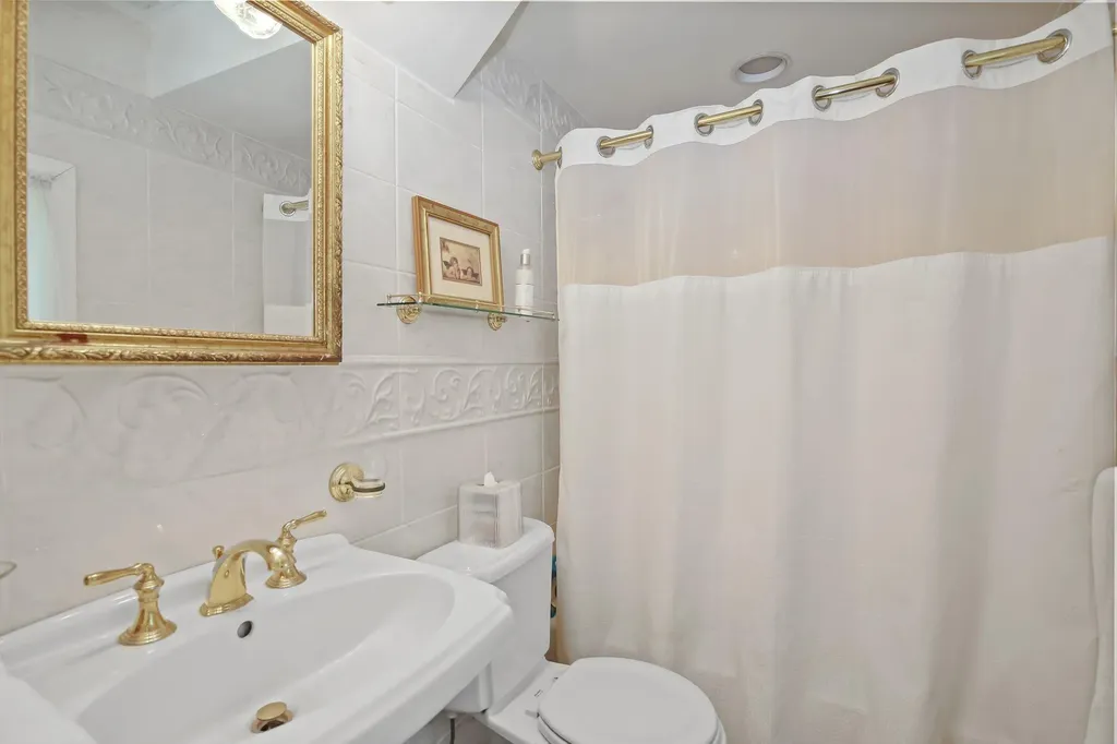 27 West Lane Pound Ridge NY 10576