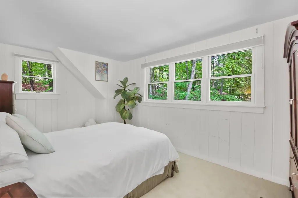 27 West Lane Pound Ridge NY 10576