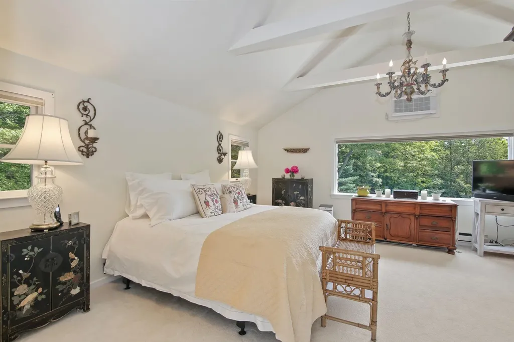 27 West Lane Pound Ridge NY 10576