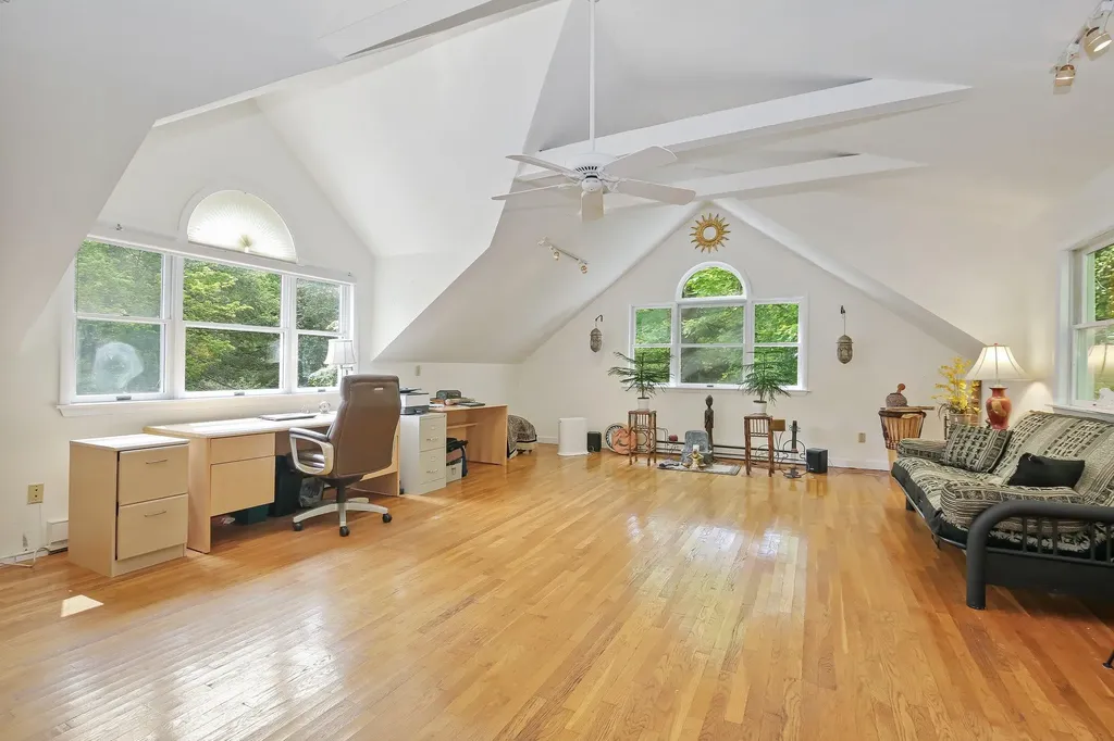 27 West Lane Pound Ridge NY 10576