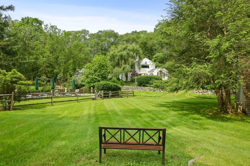 27 West Lane Pound Ridge NY 10576