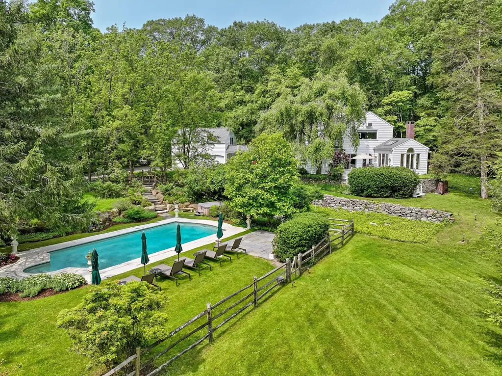 27 West Lane Pound Ridge NY 10576