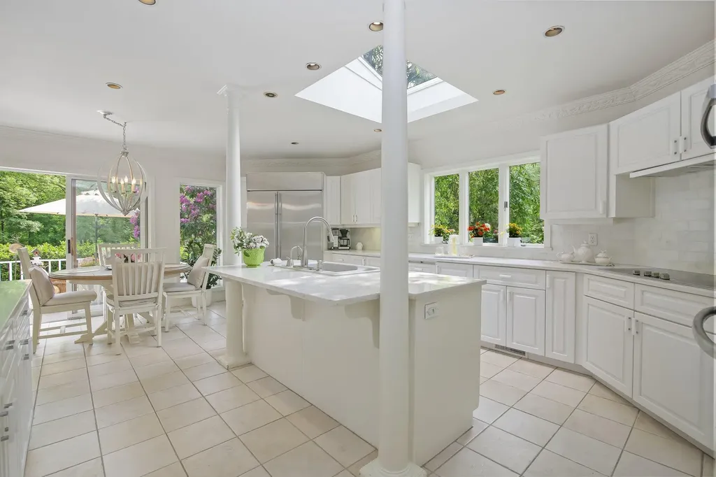 27 West Lane Pound Ridge NY 10576
