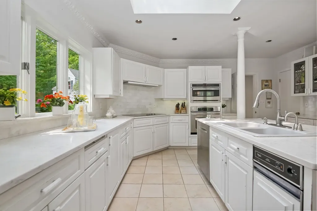 27 West Lane Pound Ridge NY 10576