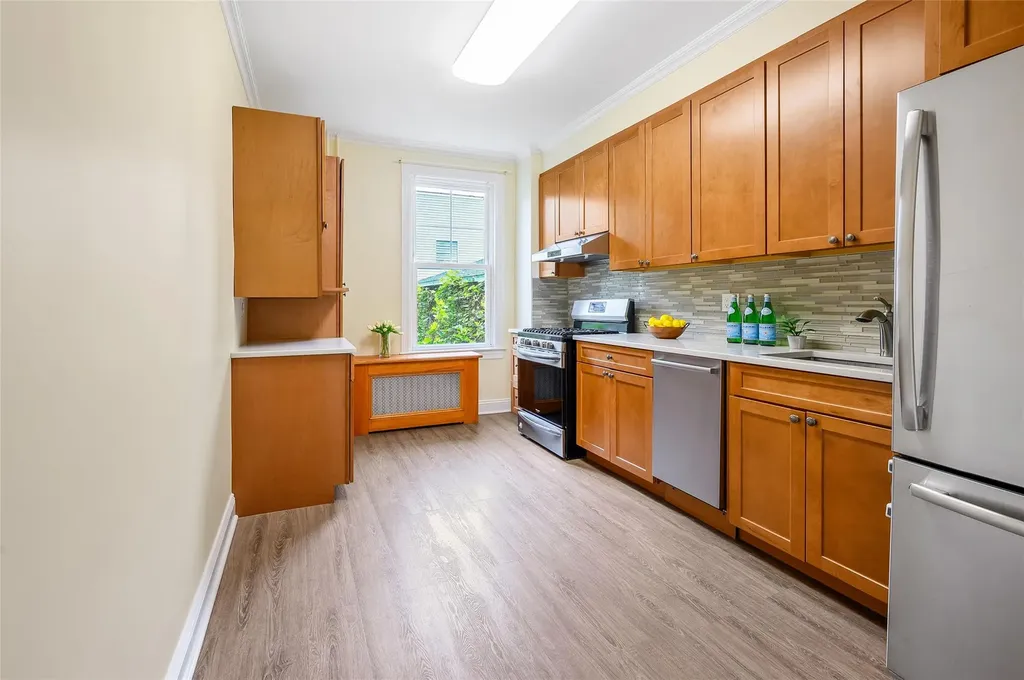 512 Fourth Avenue Pelham NY 10803