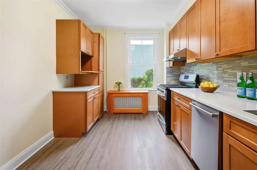 512 Fourth Avenue Pelham NY 10803