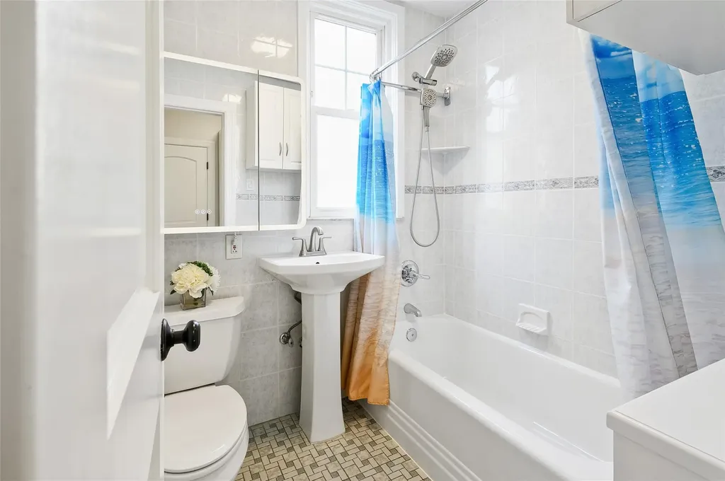 512 Fourth Avenue Pelham NY 10803