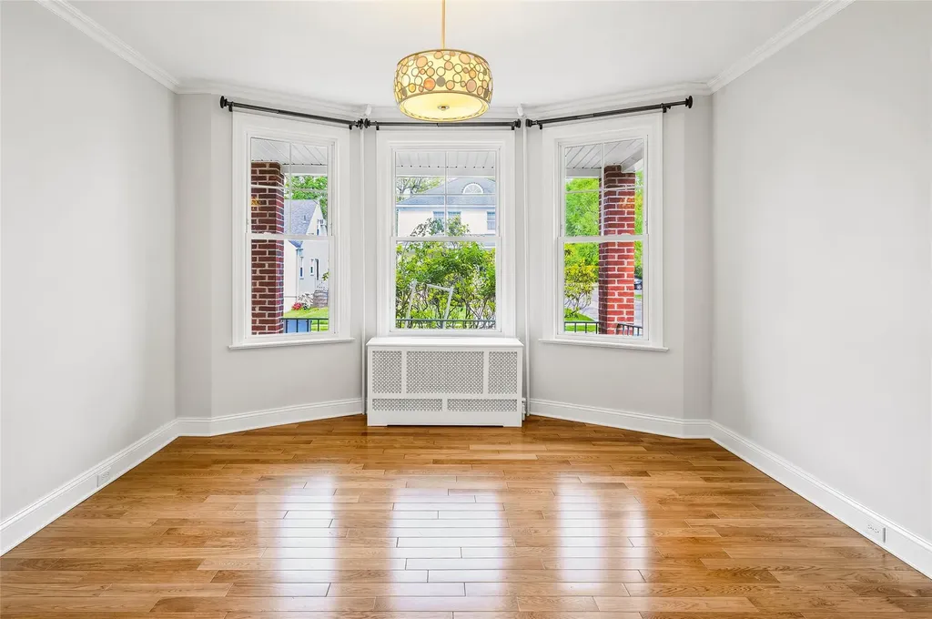 512 Fourth Avenue Pelham NY 10803
