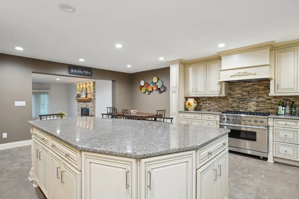 98 Beach Road Westhampton Beach NY 11978