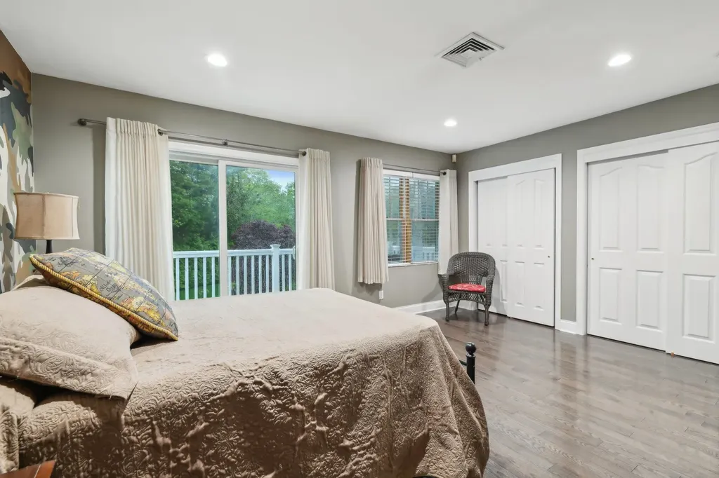 98 Beach Road Westhampton Beach NY 11978
