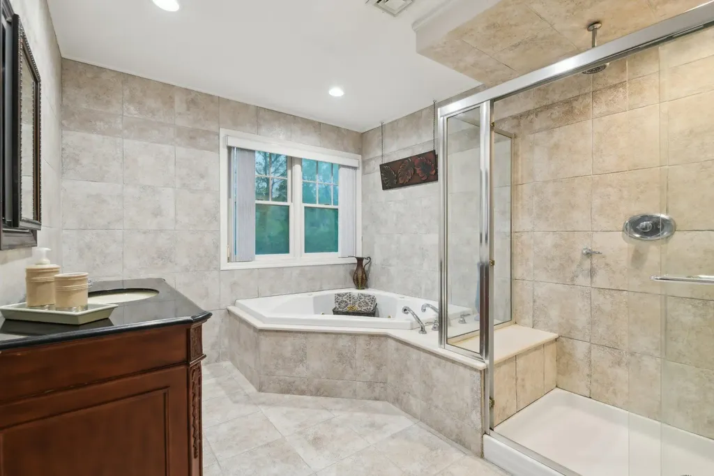 98 Beach Road Westhampton Beach NY 11978