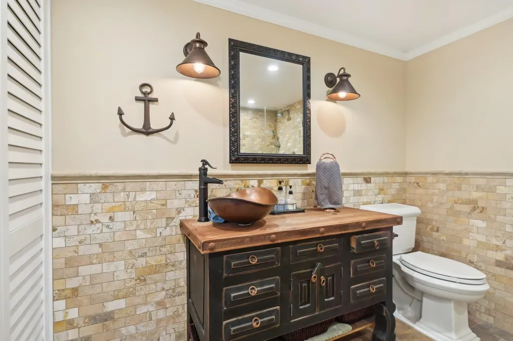 98 Beach Road Westhampton Beach NY 11978