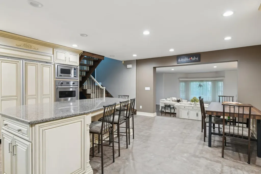 98 Beach Road Westhampton Beach NY 11978
