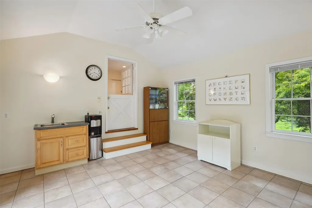 34 Whippoorwill Road E Armonk NY 10504