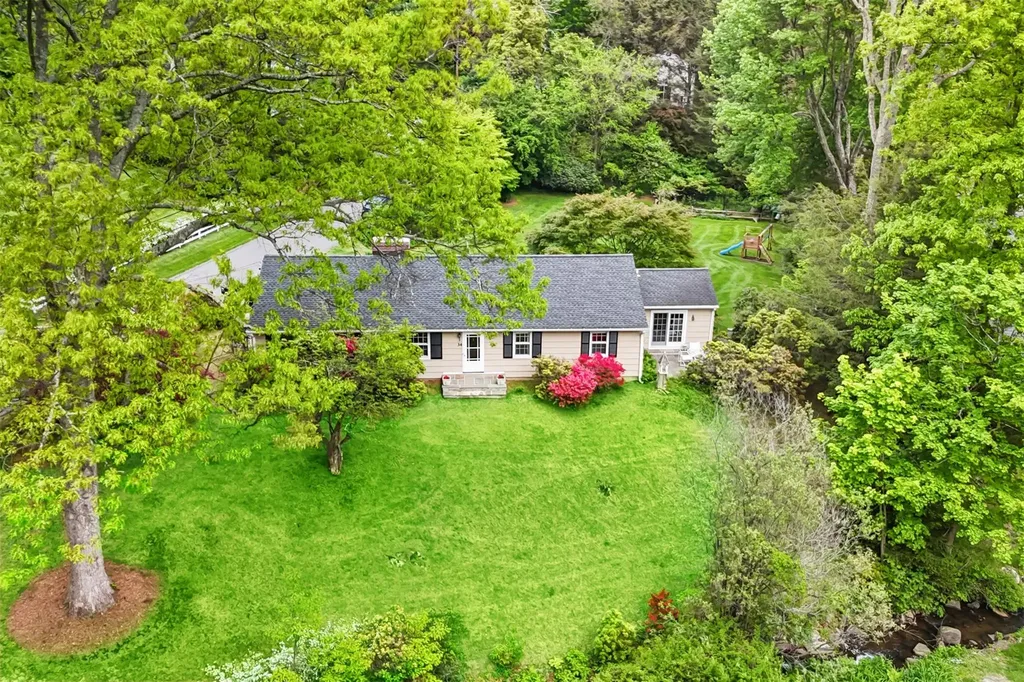 34 Whippoorwill Road E Armonk NY 10504
