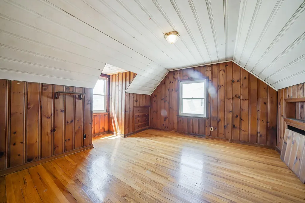 33 Gables Drive Hicksville NY 11801