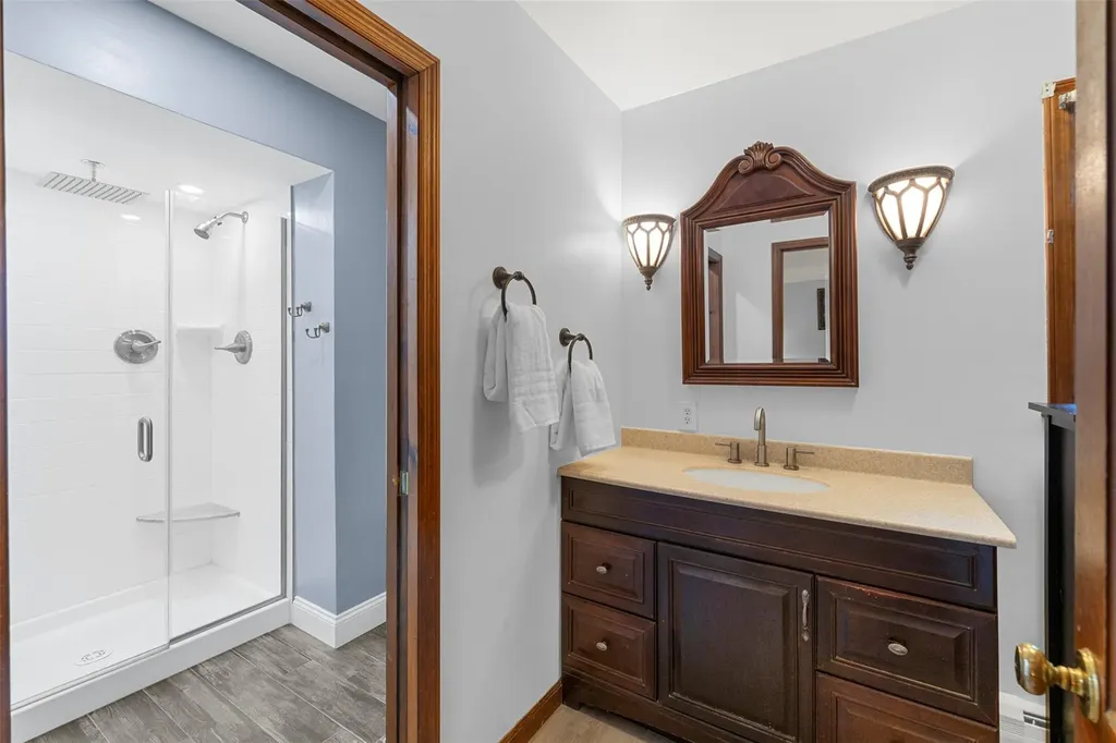 11 Carnelli Court Poughkeepsie NY 12603